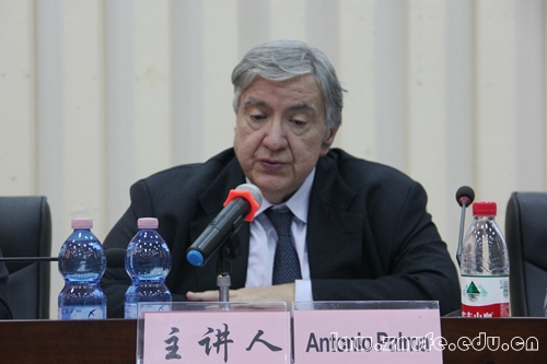 1.主讲人Antonio Palma教授.JPG