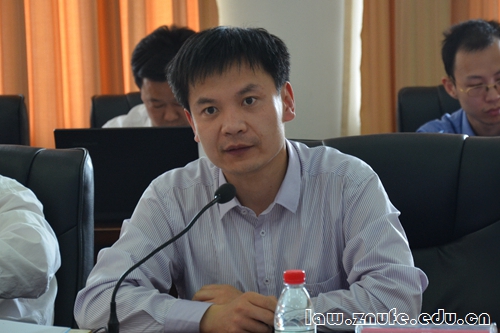 8.中南财经政法大学应急法治研究所所长戚建刚教授发言.jpg