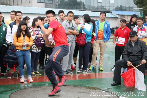2.男子铅球决赛.jpg