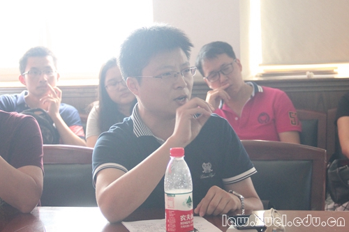 5.沙龙内众教授、学者提出疑问并展开讨论_副本.jpg