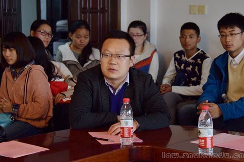 2.法学院分团委书记李晓老师发言_副本.jpg
