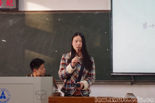 2.服务团团长陈惠讲话_副本.jpg