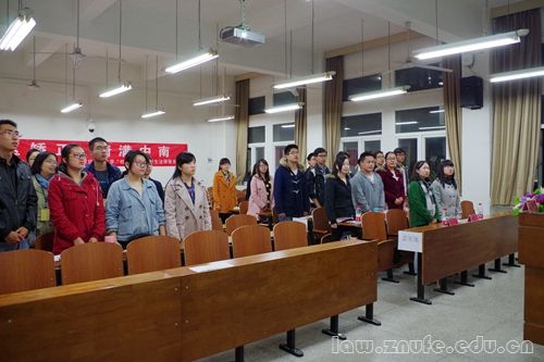 3.志愿者宣誓.jpg