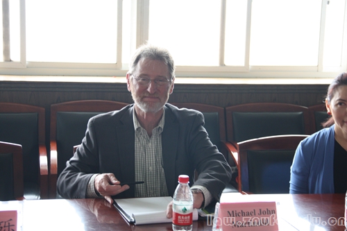1.Michael John教授来访.JPG